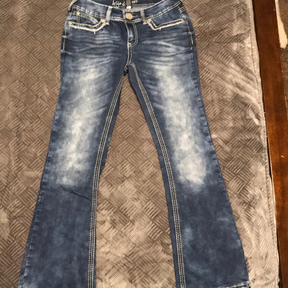 Ariya jeans